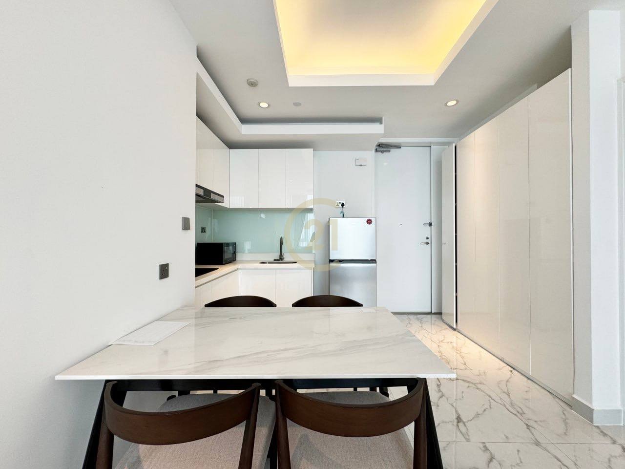 Modern 2 Bedroom Condo for Rent at BKK1