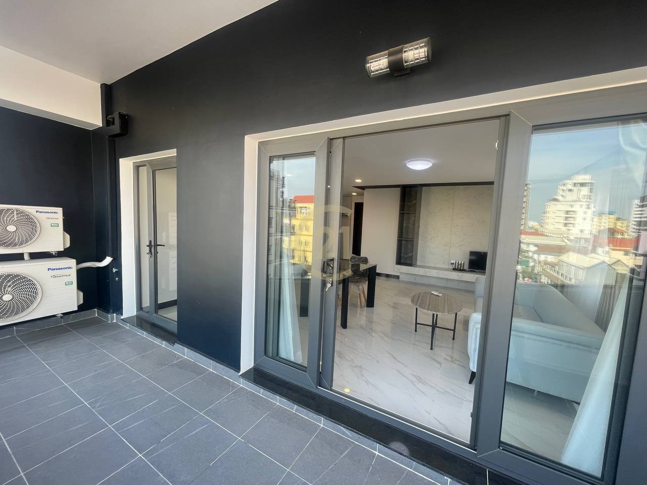 One Bedroom For Rent At Toul Tompung