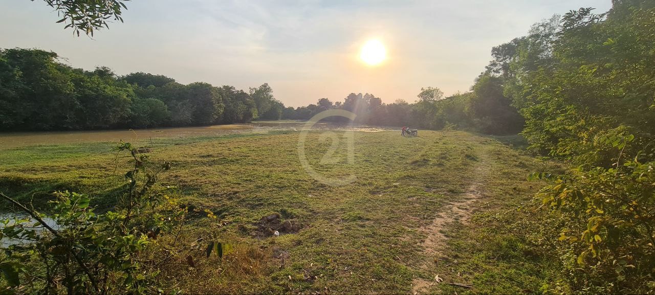 Hot offer land for SALE at Siem Reap