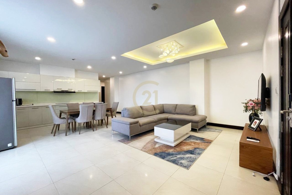 3 Bedroom Apartment for Rent at Wat Phnom