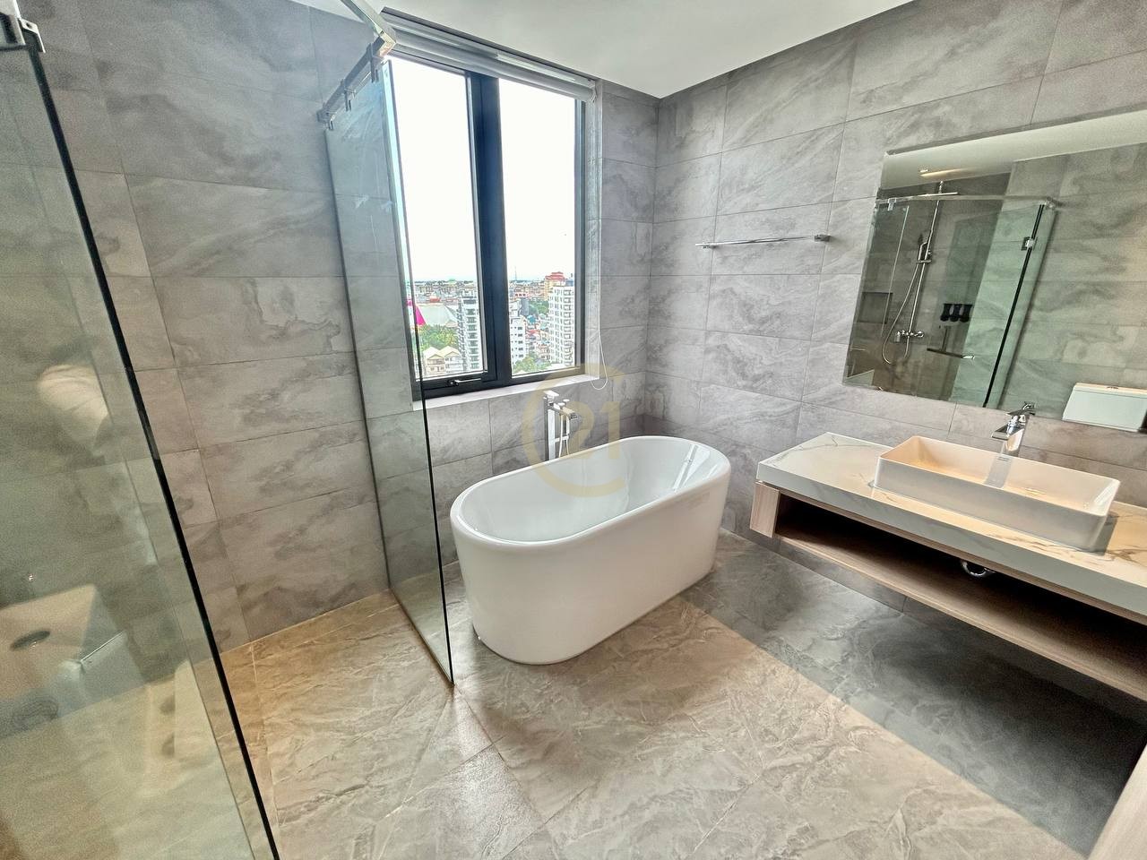 Nice 3 Bedroom Brand New For Rent At BKK1