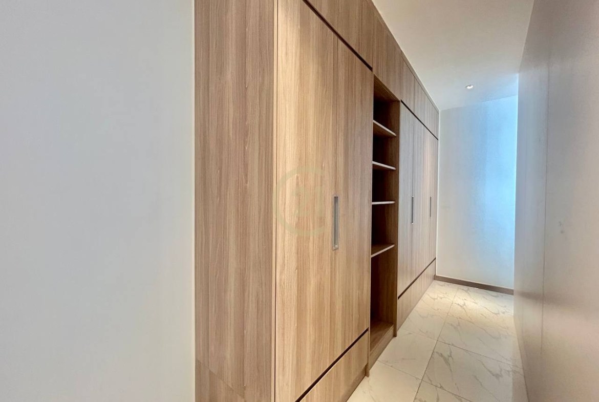 Nice 4 Bedroom Brand New For Rent At BKK1