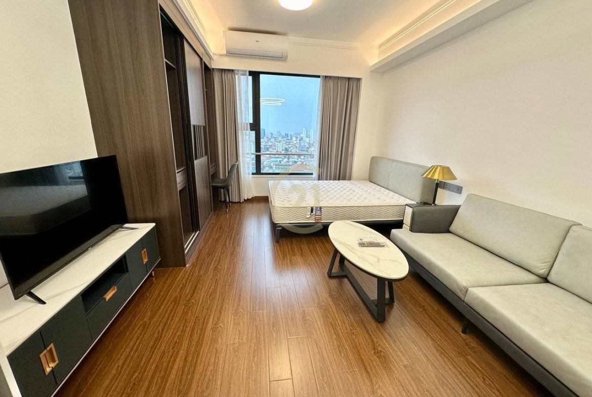 Brand New Studio Condo for Rent at BKK3
