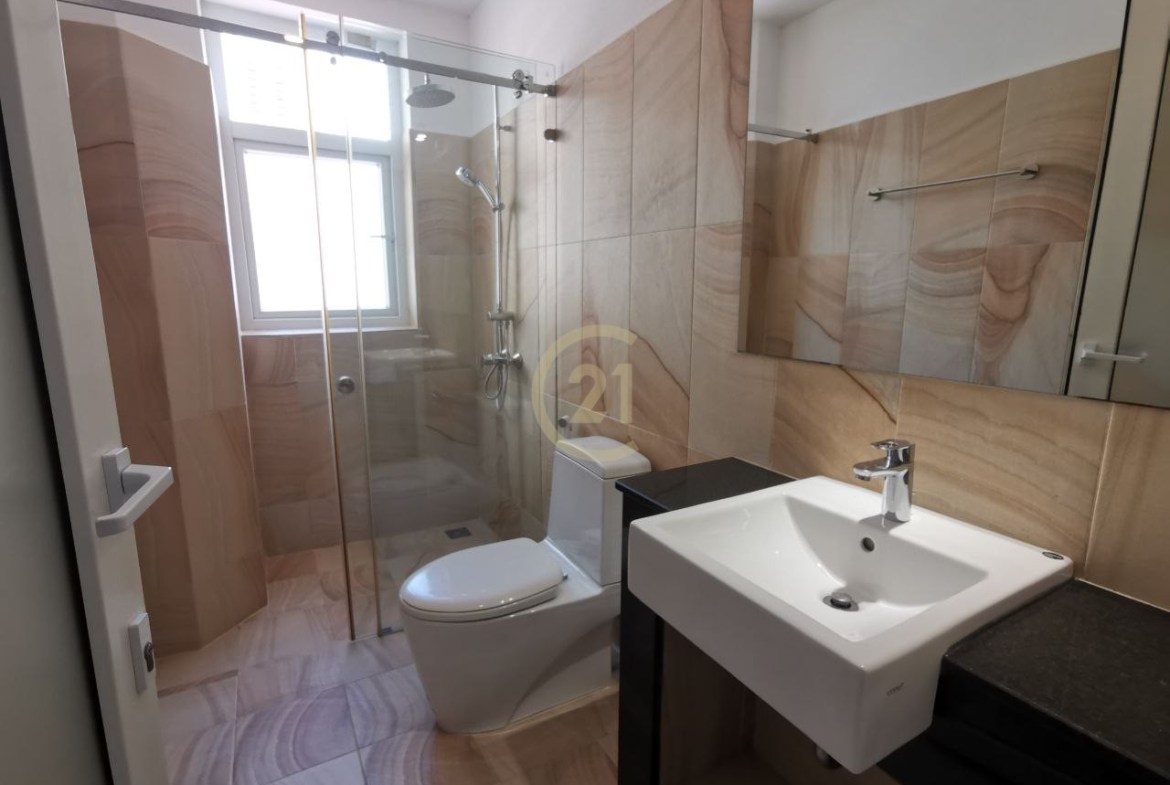 Specious 3 Bedroom For Rent at Chamkar Mon