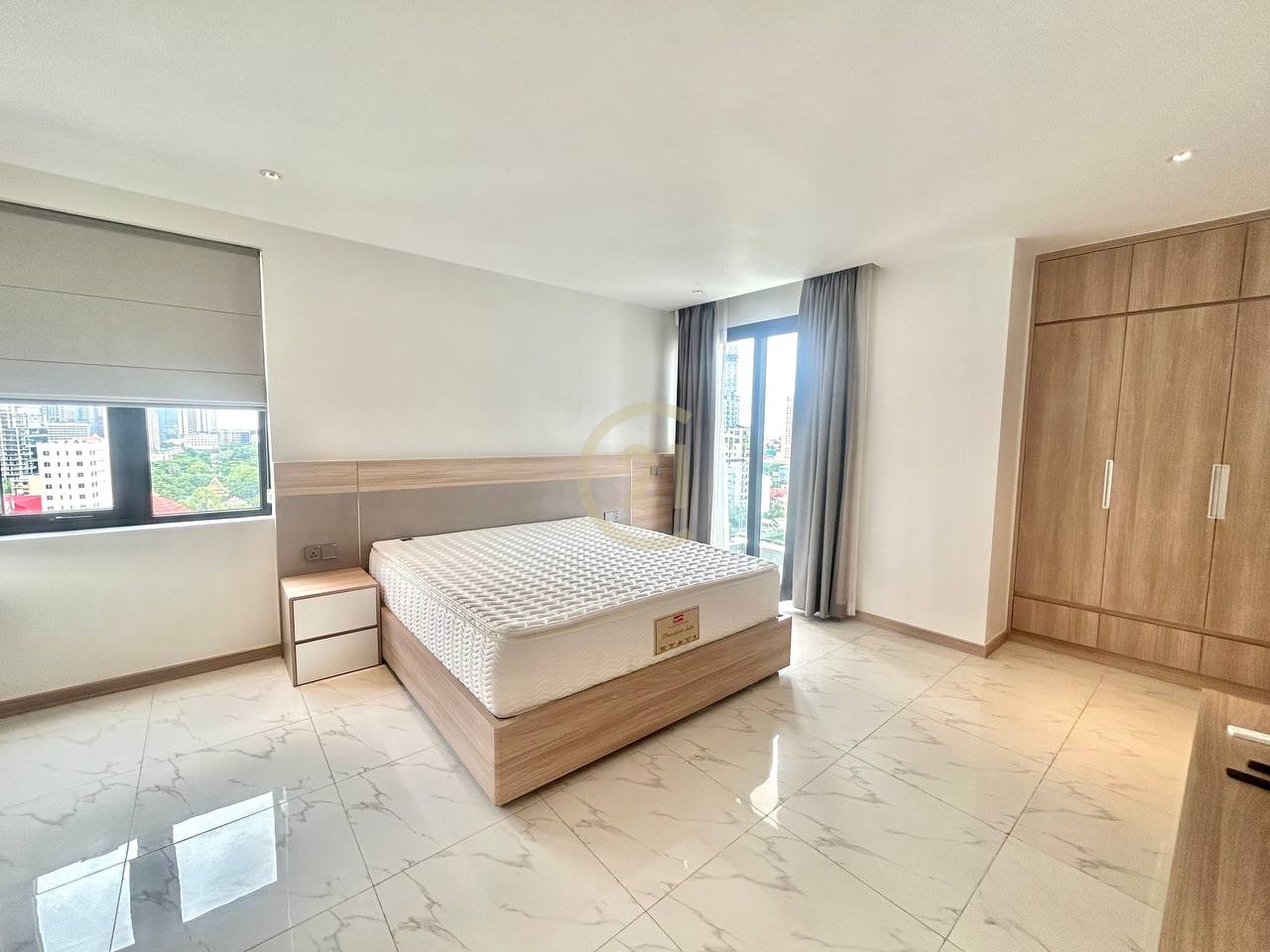 Nice 4 Bedroom Brand New For Rent At BKK1