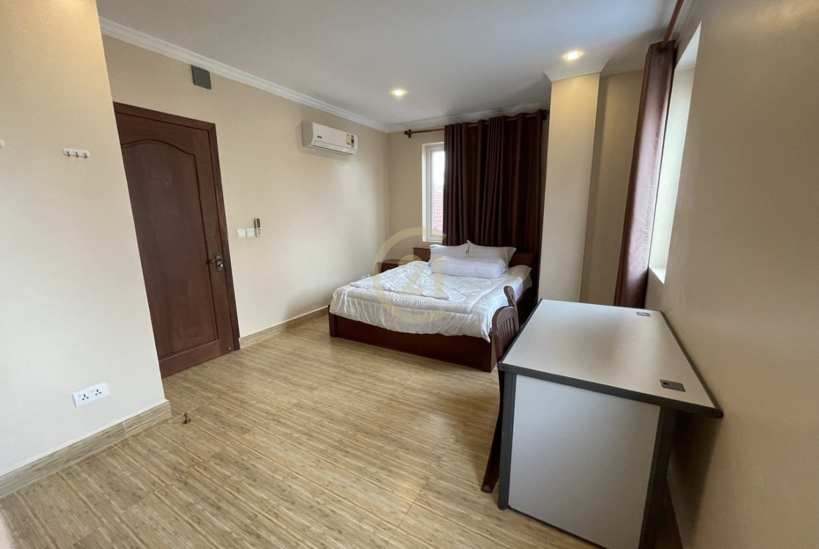 Service Apartment 02 Bedroom for rent at Russian Market
