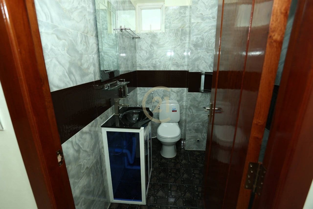 Three bedroom for rent at Bkk2