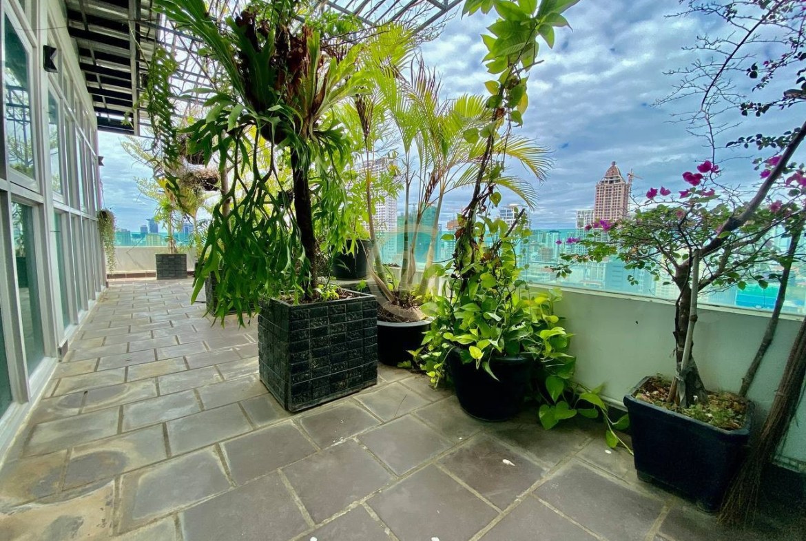 BKK3 | Penthouse, Fully Furnished
