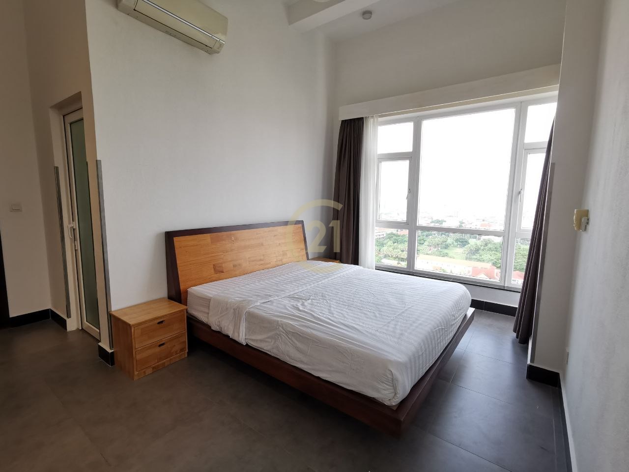 Specious 3 Bedroom For Rent at Chamkar Mon