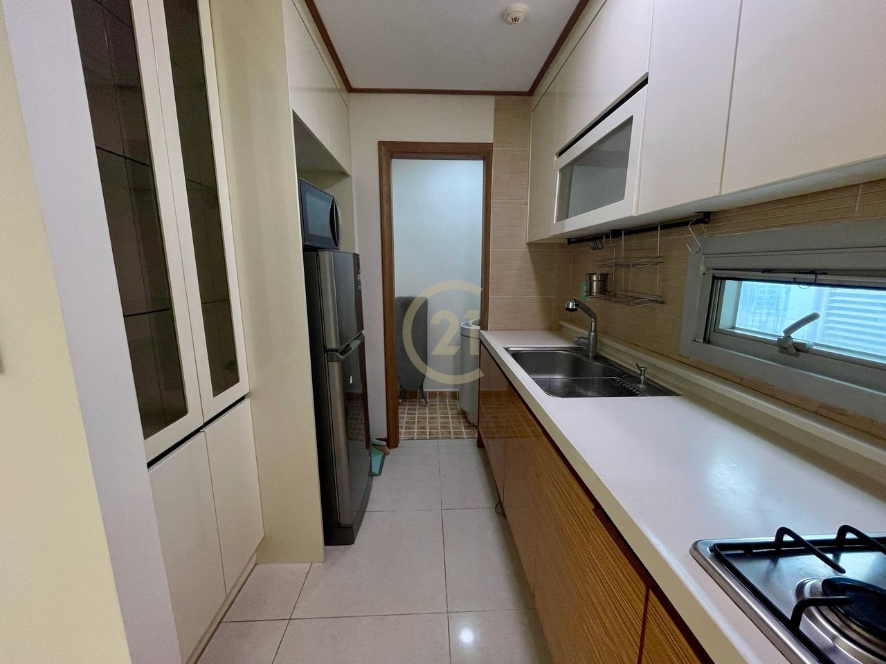 Biggest One Bedroom for rent at BKK1