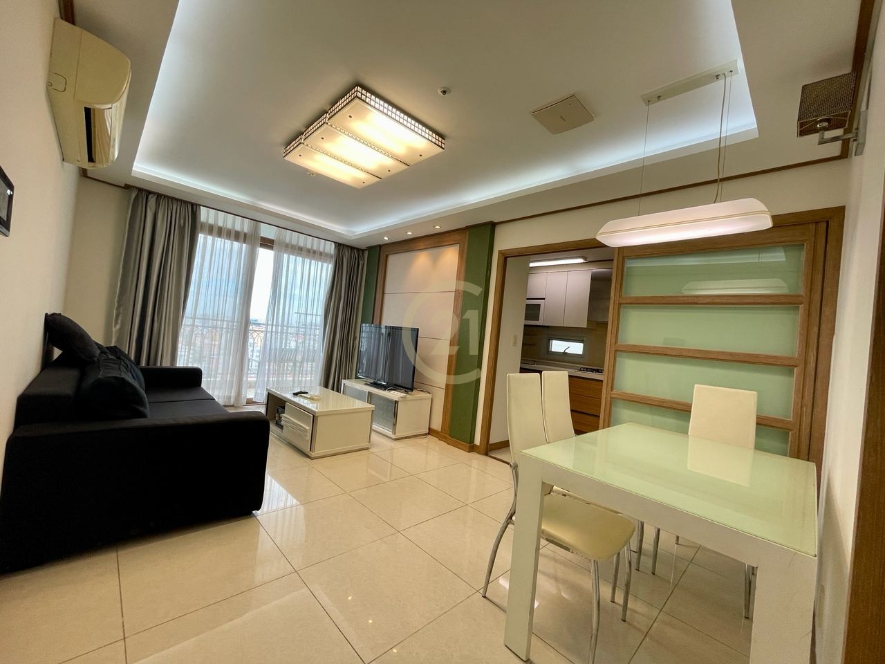Biggest One Bedroom for rent at BKK1