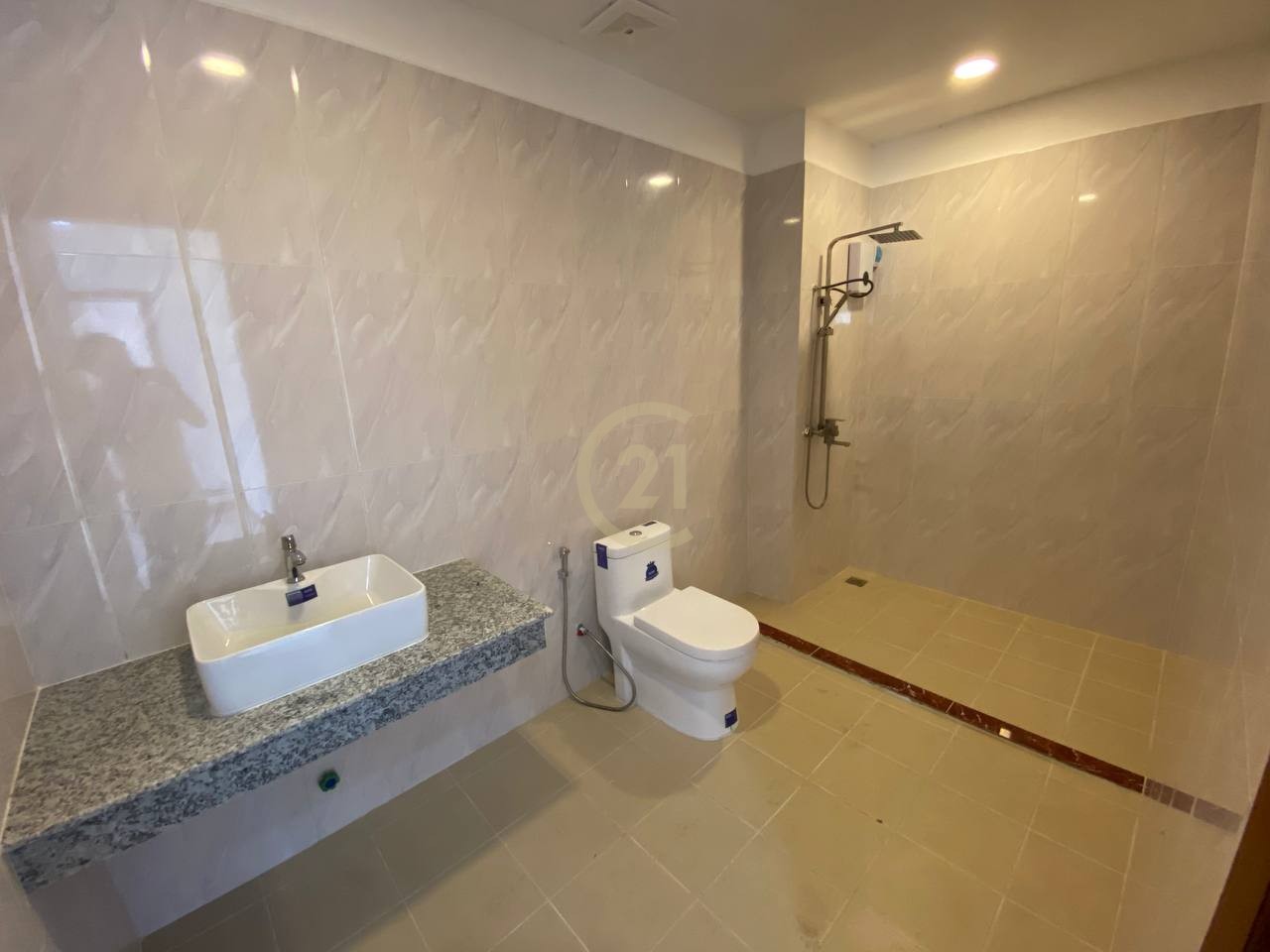 Two bedroom for rent at Toul Tompong
