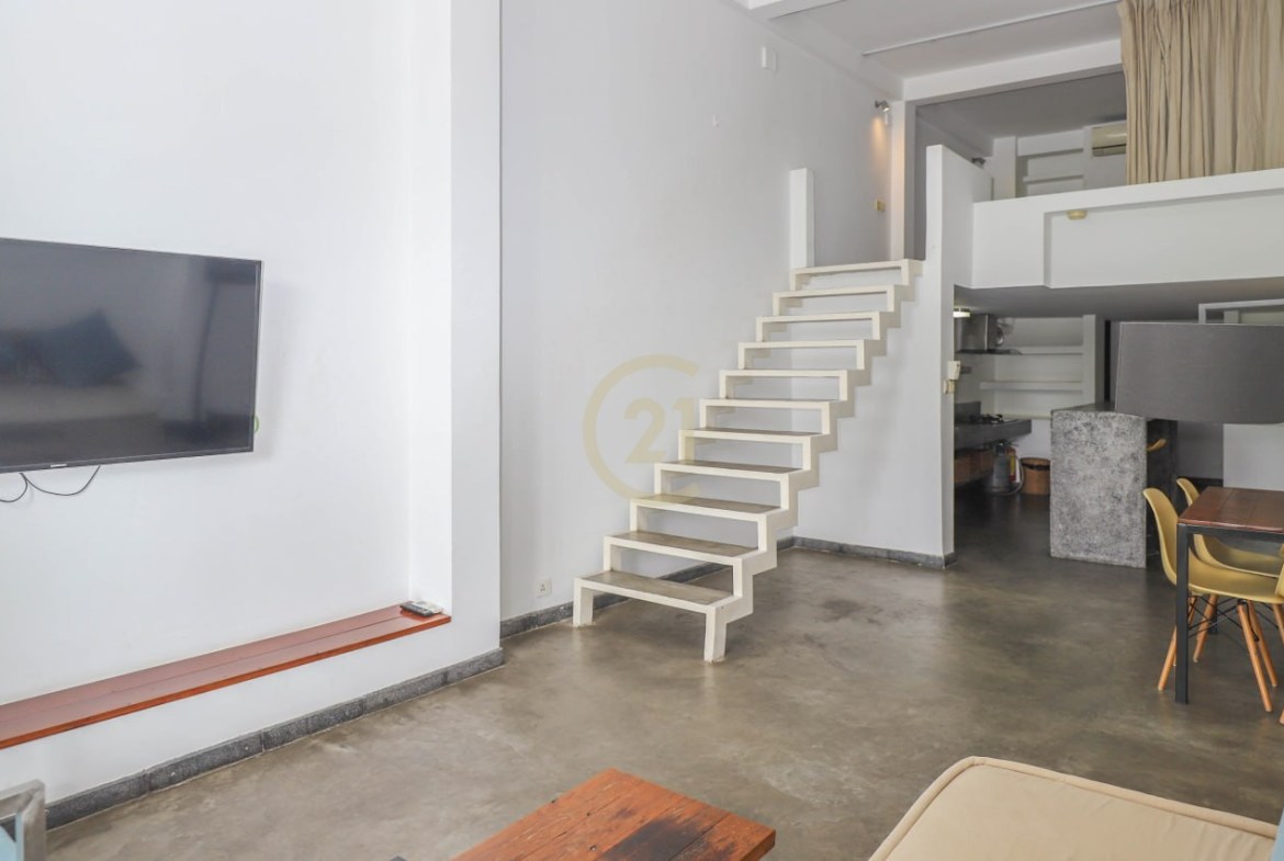 Duplex One Bedroom for rent at Doun Penh