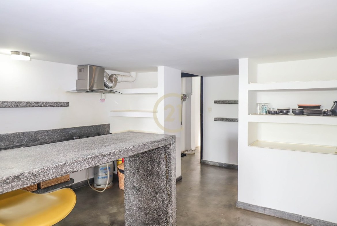 Duplex One Bedroom for rent at Doun Penh