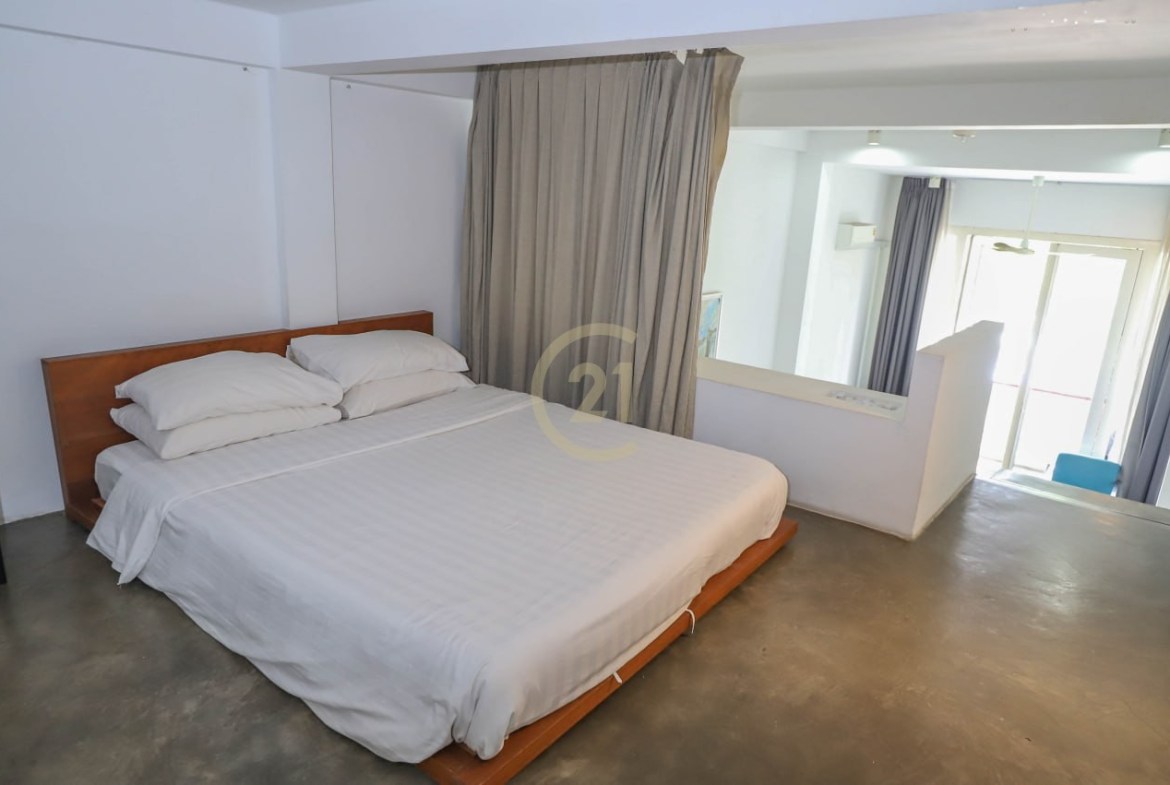 Duplex One Bedroom for rent at Doun Penh