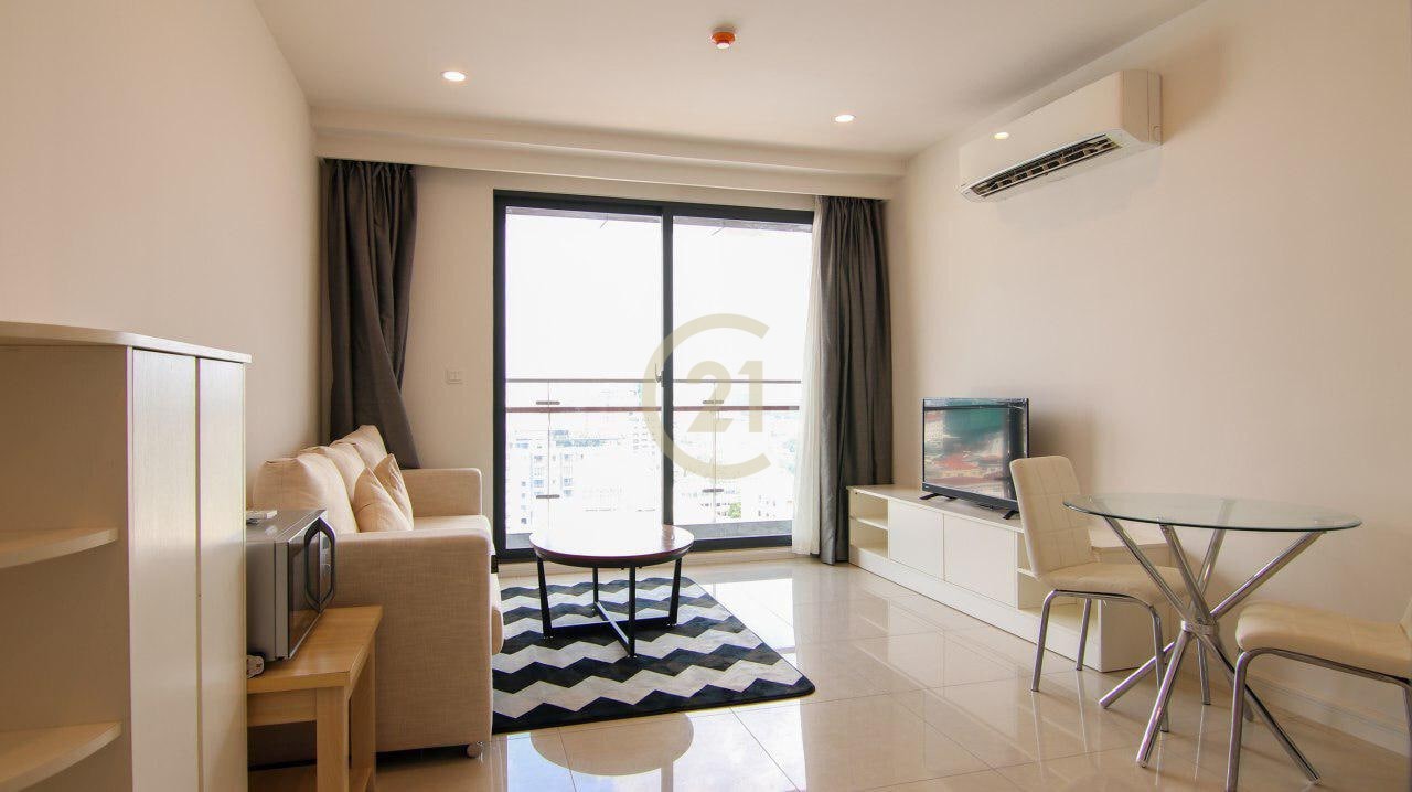 Biggest One bedroom for rent at BKK1