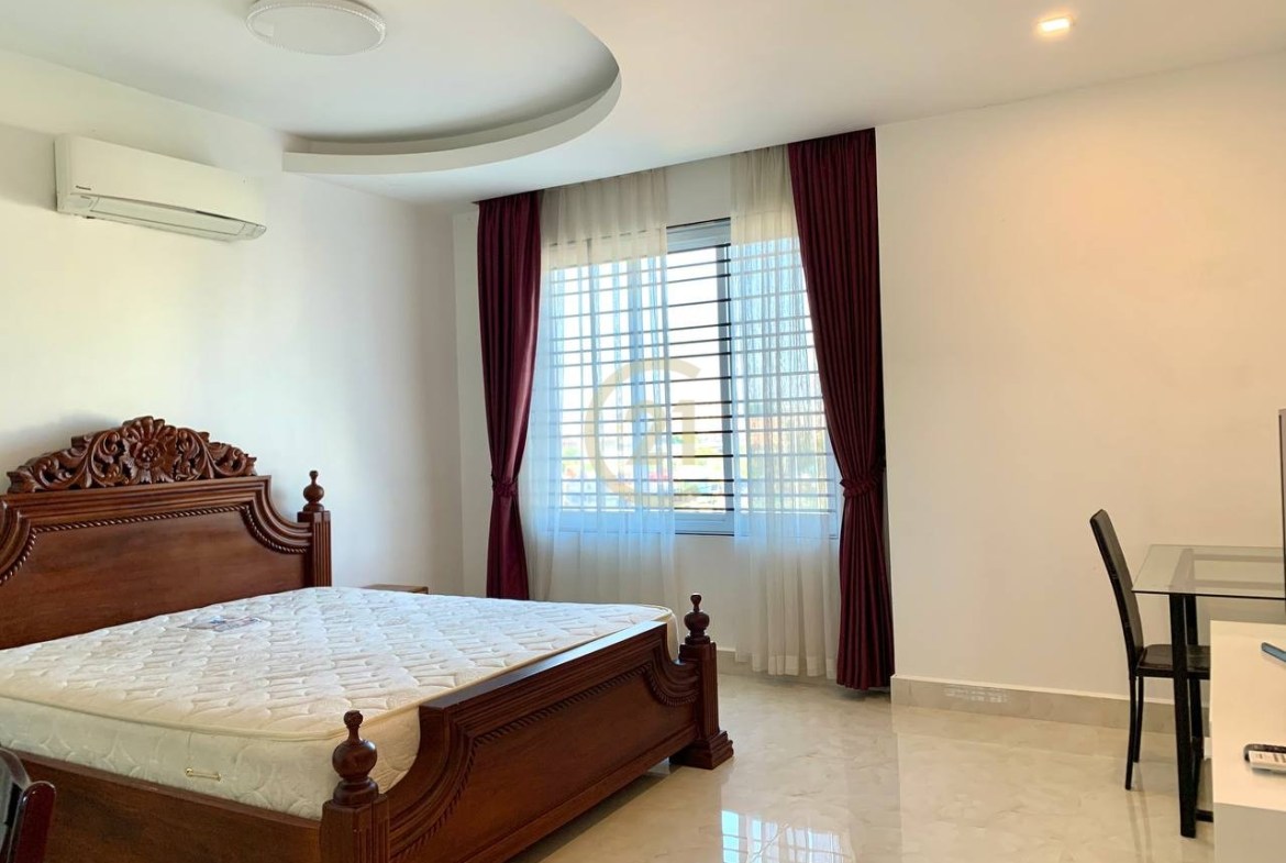 Western One Bedroom for rent On Street 2004