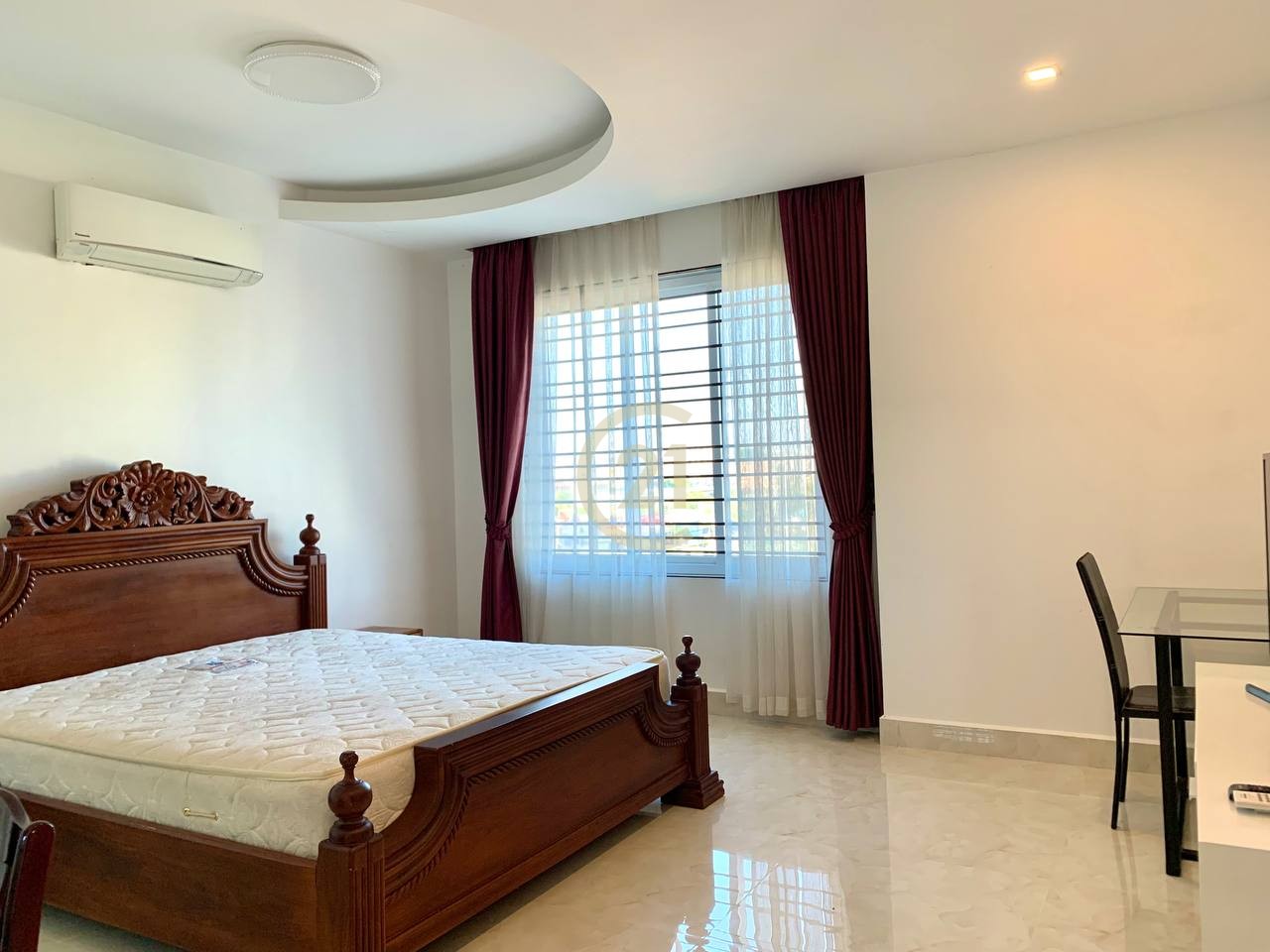 Western One Bedroom for rent On Street 2004