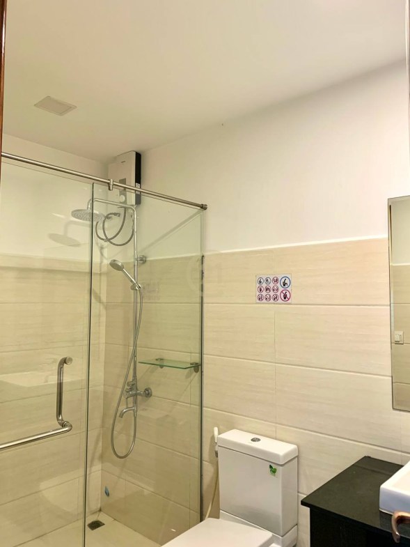 Western One Bedroom for rent On Street 2004