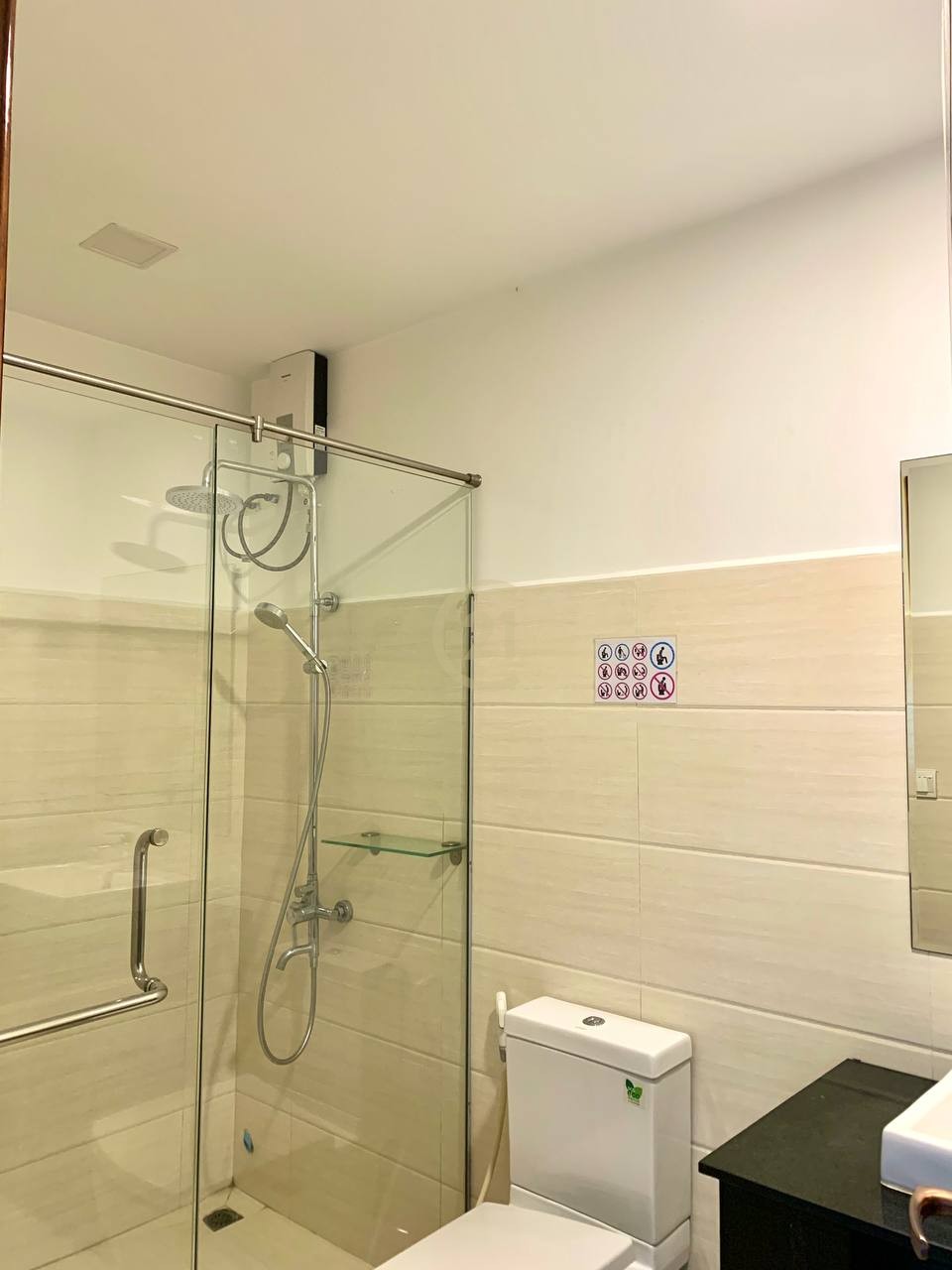 Western One Bedroom for rent On Street 2004