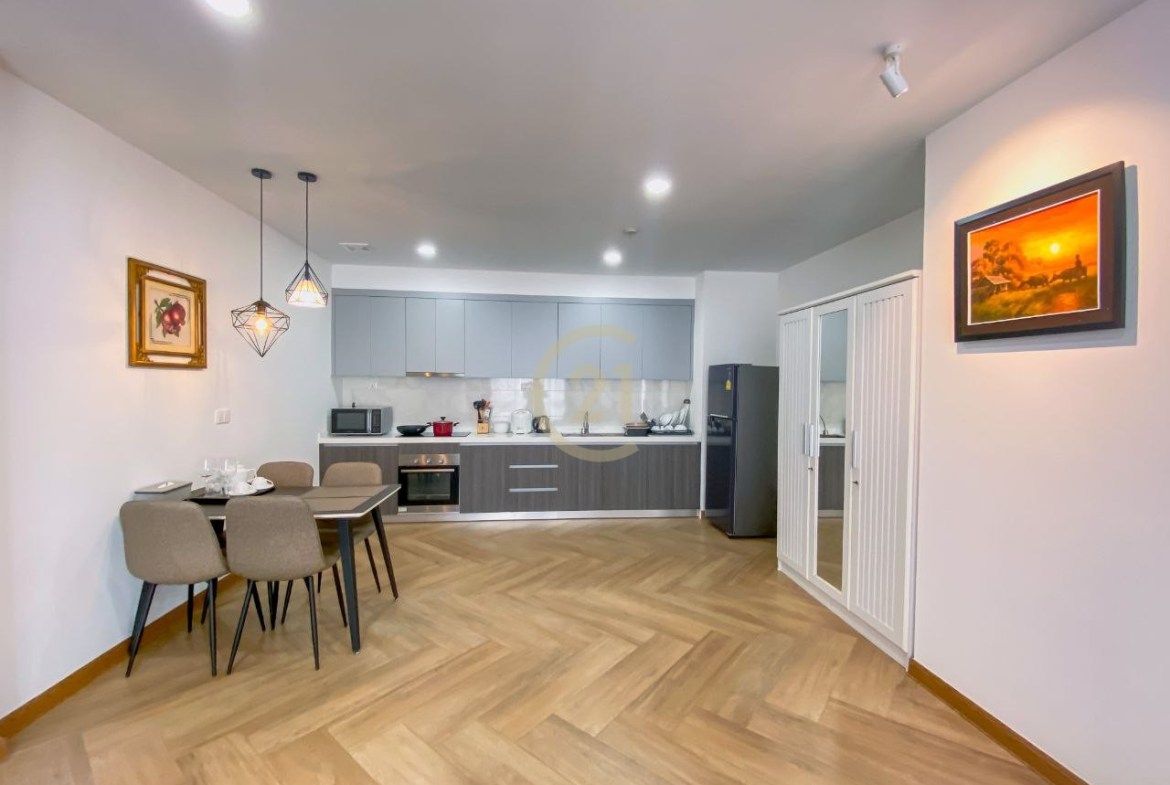 Biggest One Bedroom for rent at BKK1