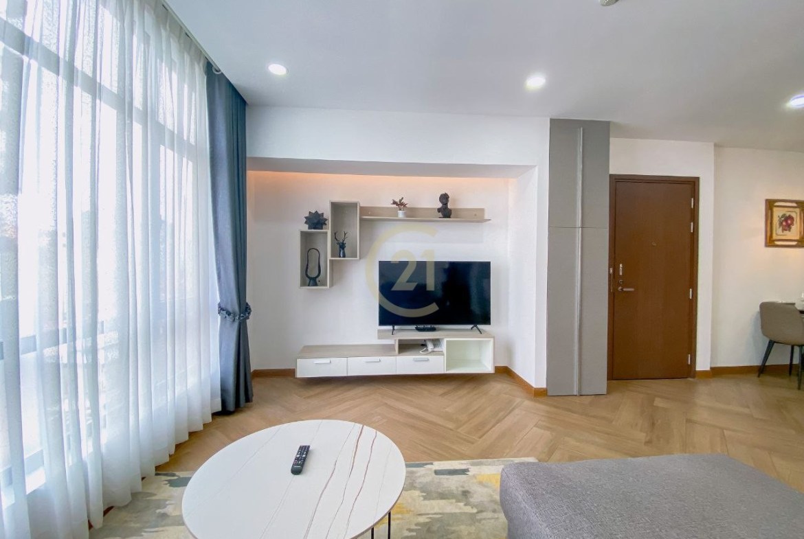 Biggest One Bedroom for rent at BKK1