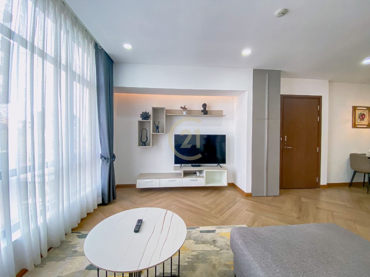 Biggest One Bedroom for rent at BKK1