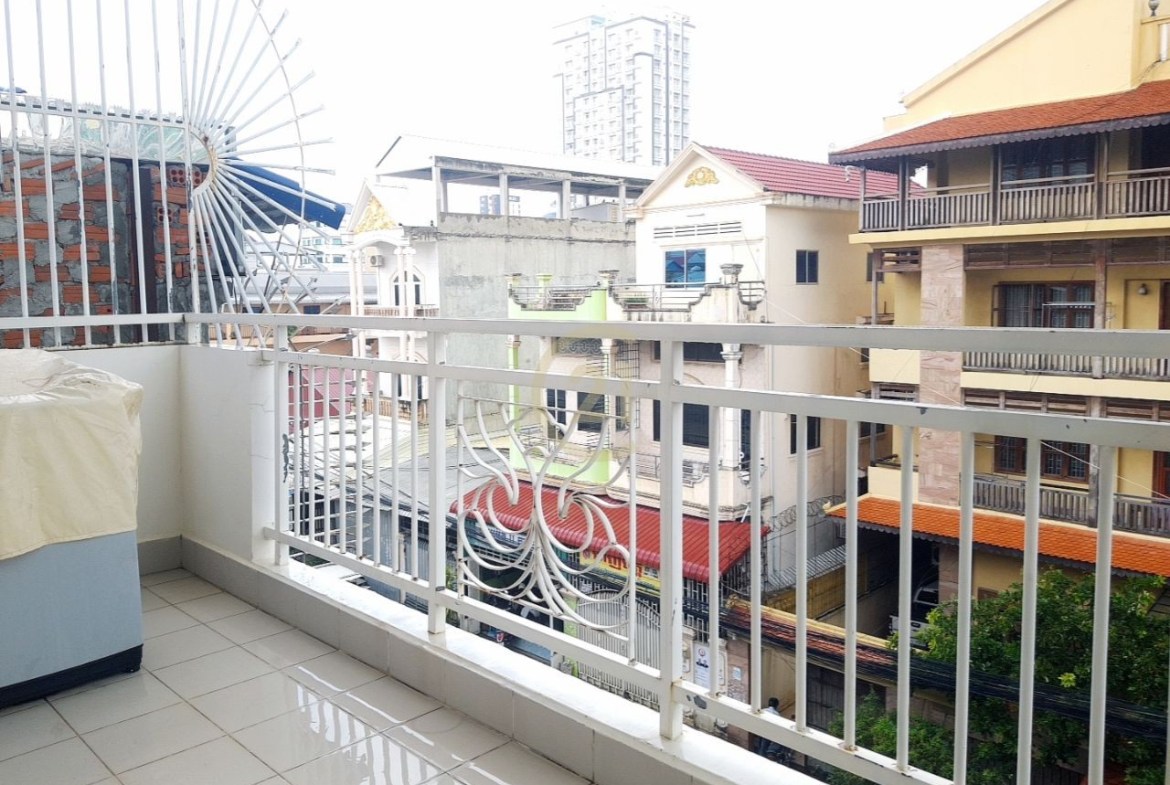 One Bedroom For Rent Near Olympic Market