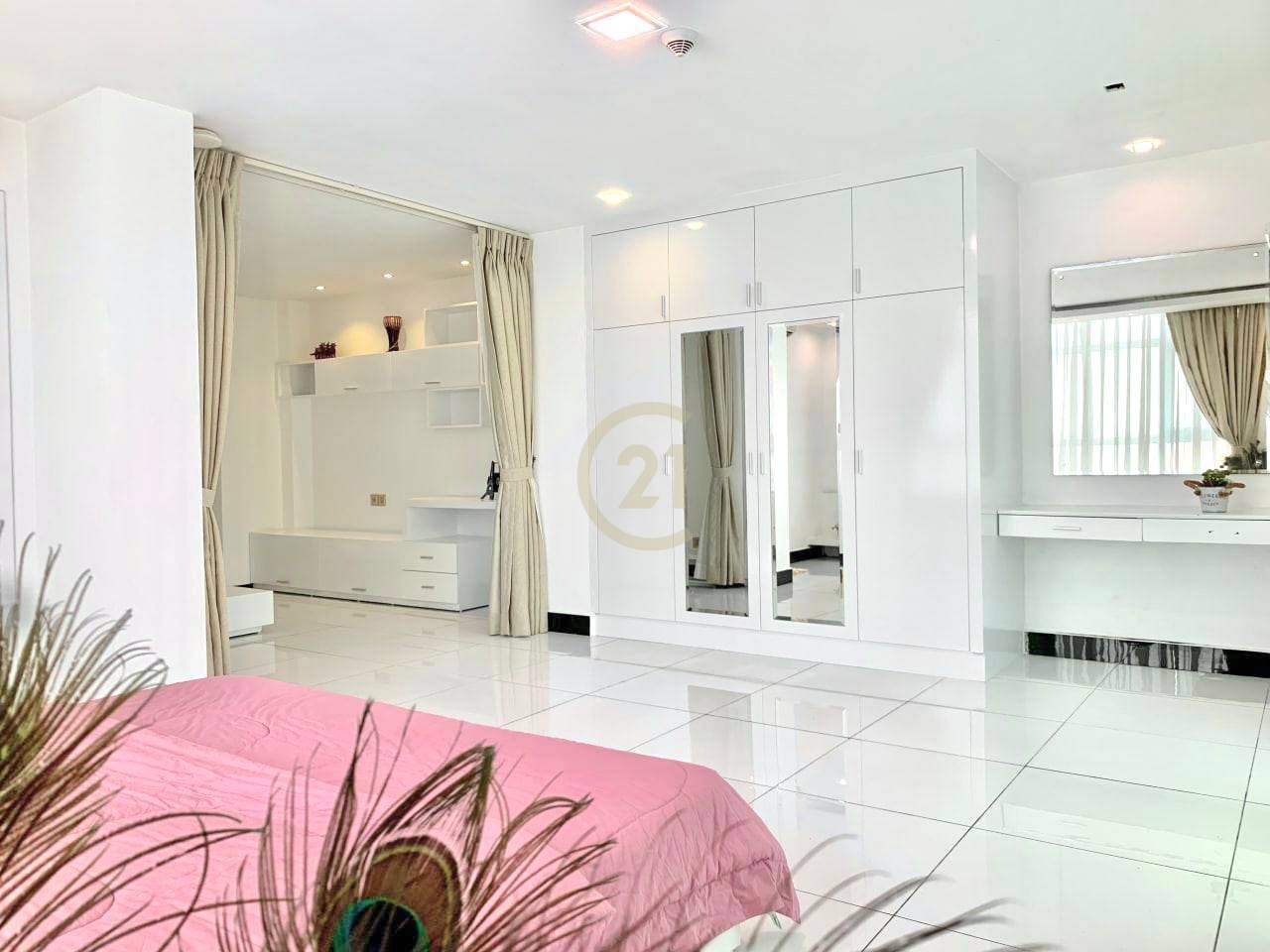 Penthouse 3 Bedroom for rent at BKK3