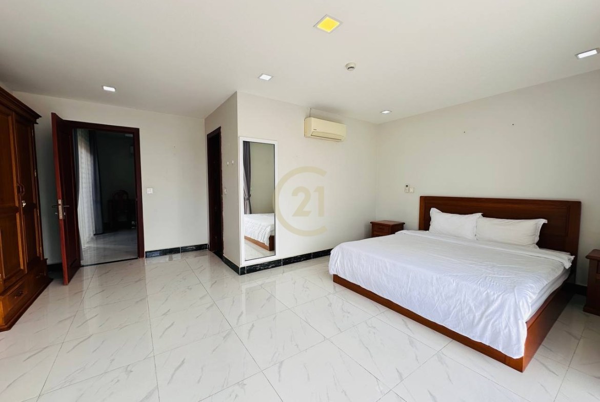 Luxury One bedroom for rent at Russian Market