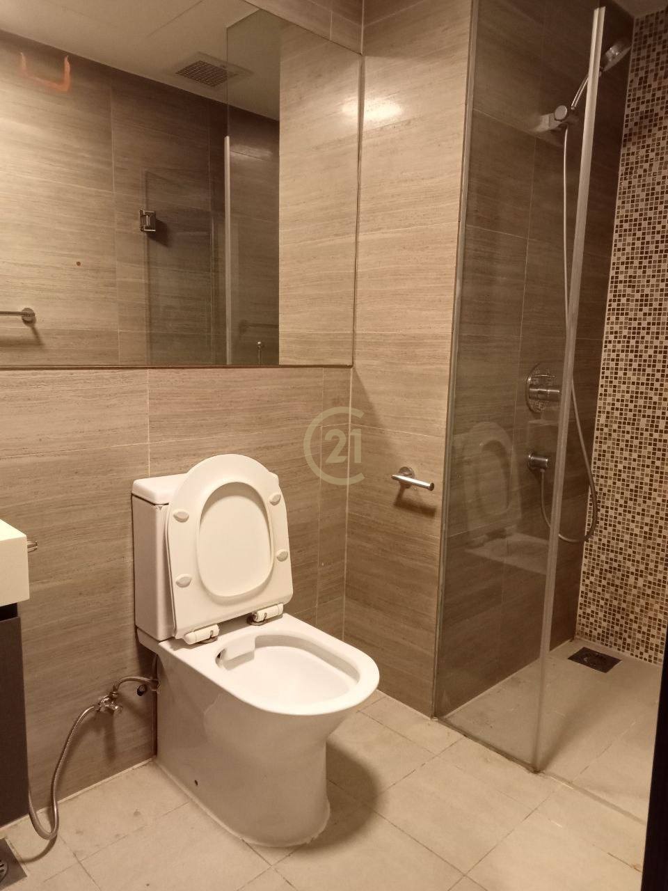 Condo Studio Room For Rent At The Peak