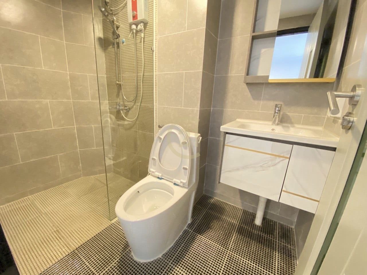 One Bedroom For Rent At Olympic