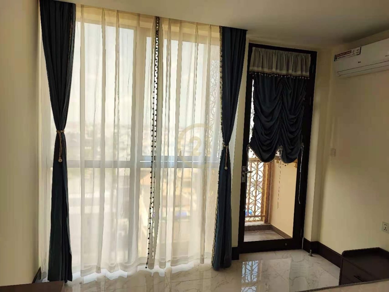 Elegant 1 Bedroom Condo for Rent in St 2004
