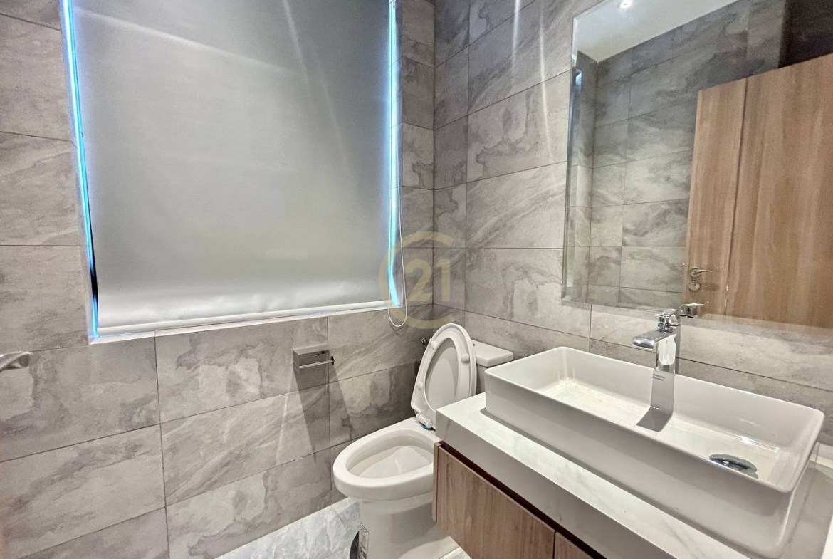 Nice 3 Bedroom Brand New For Rent At BKK1