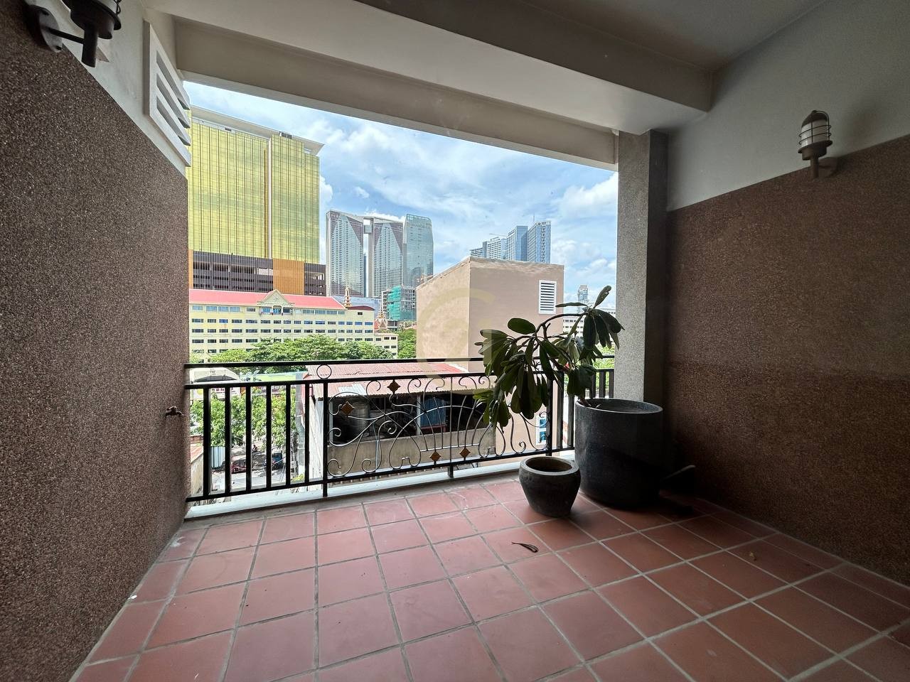 2Bedroom For Rent At Tonle Bassac