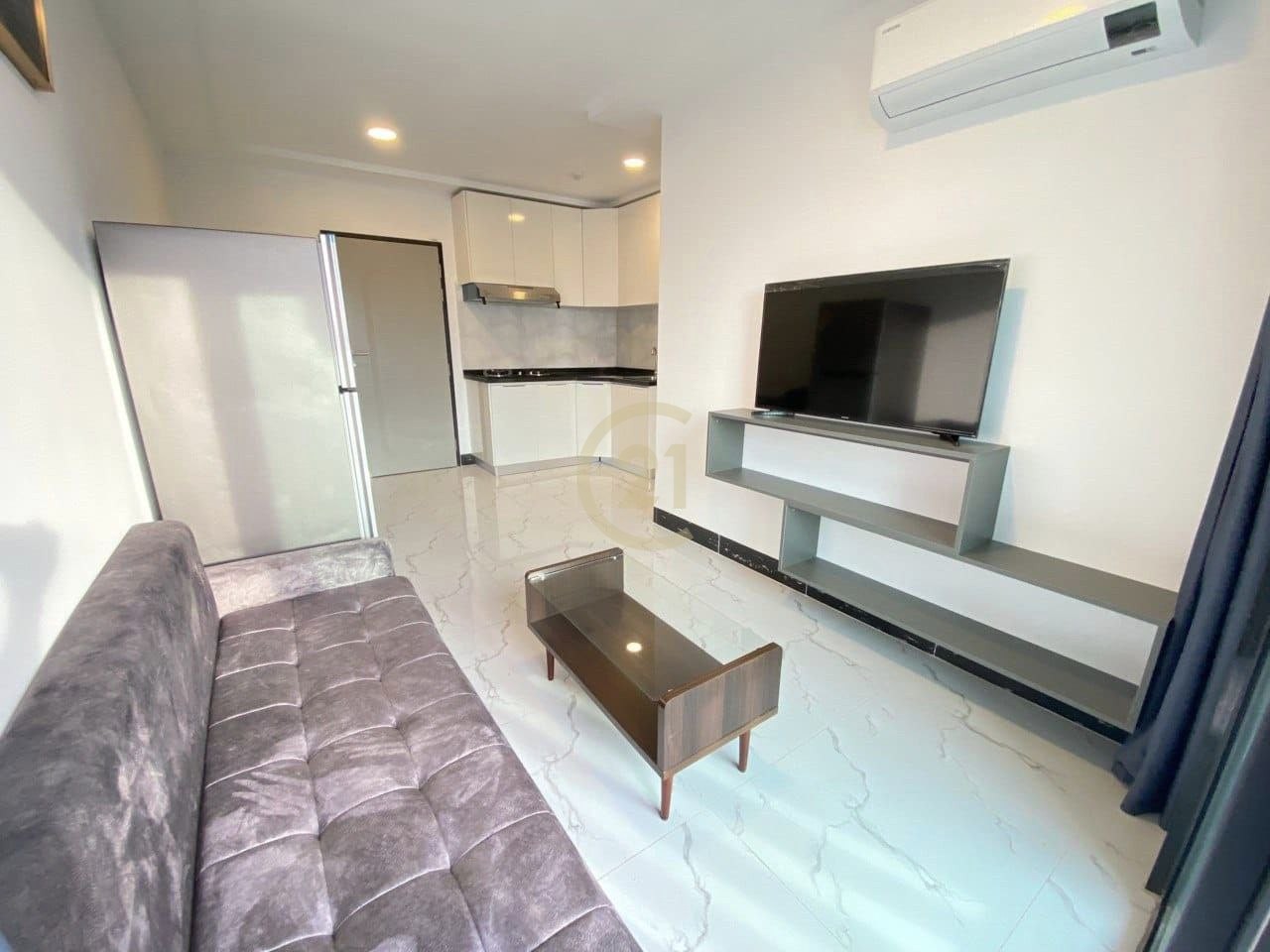 One Bedroom For Rent At Olympic
