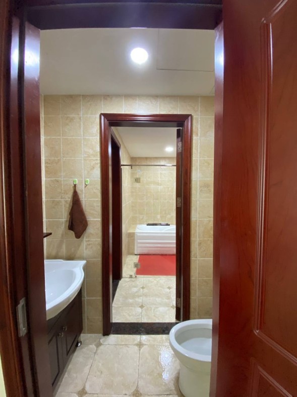 One Bedroom For Rent At Olympic