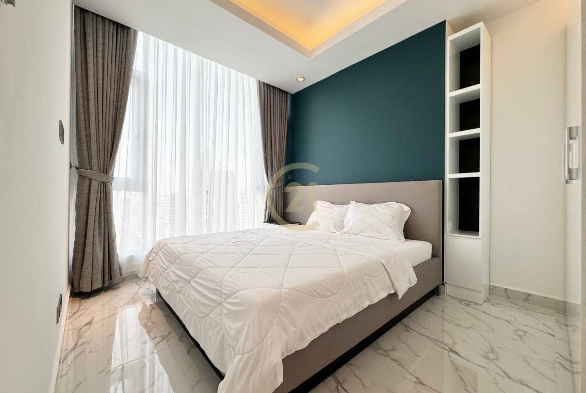 Modern 2 Bedroom Condo for Rent at BKK1
