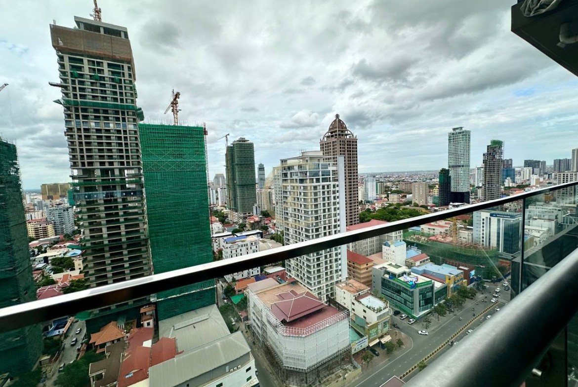 Nice Two Bedroom with One Bathroom For Rent At BKK2
