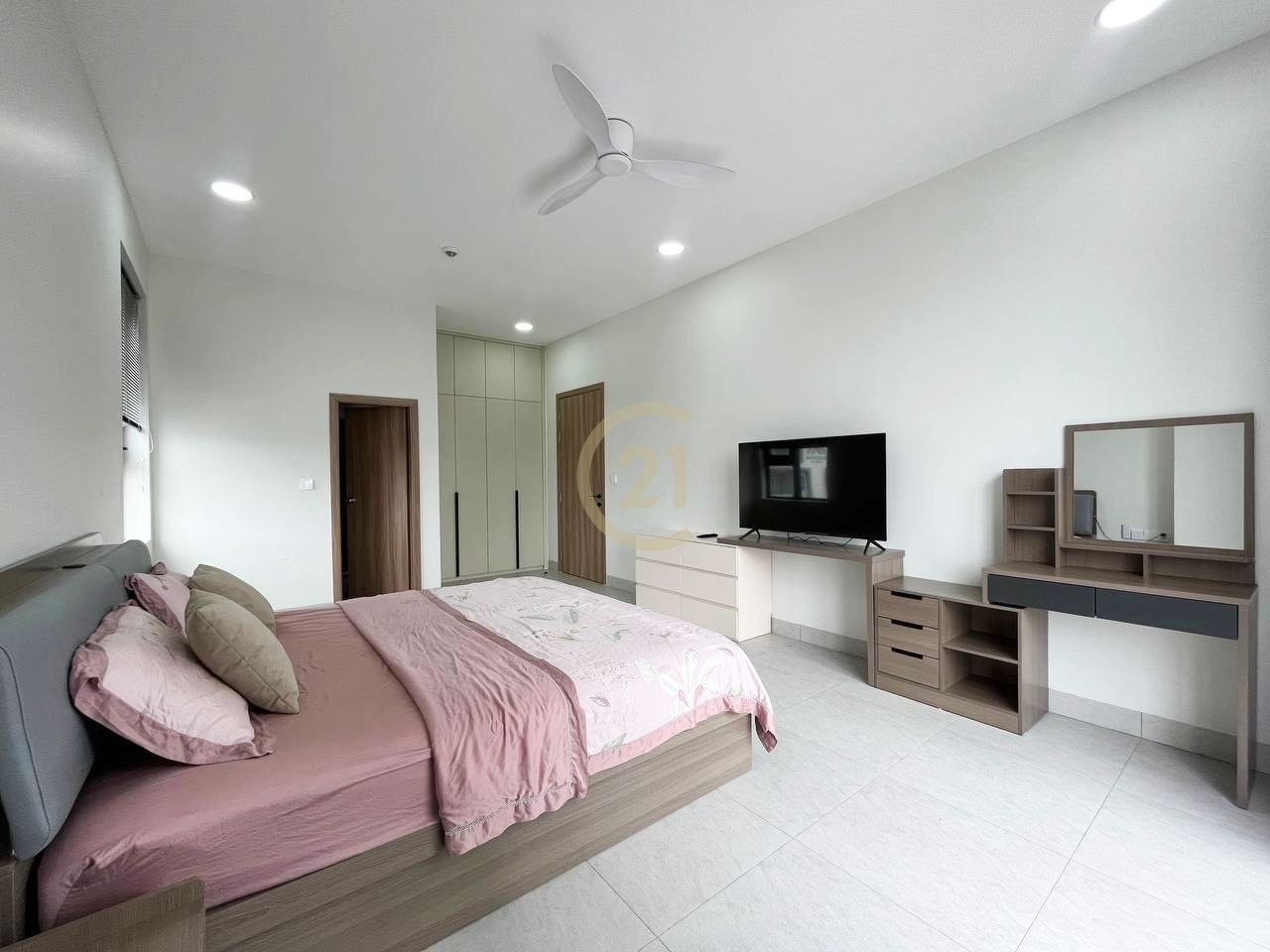 Nice 2 Bedroom For Rent At Tonle Bassac