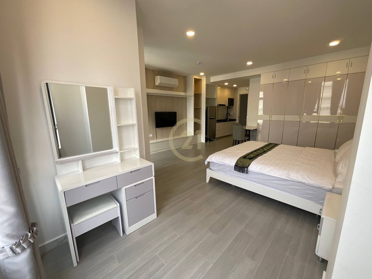 Studio Room For Rent At Olympic