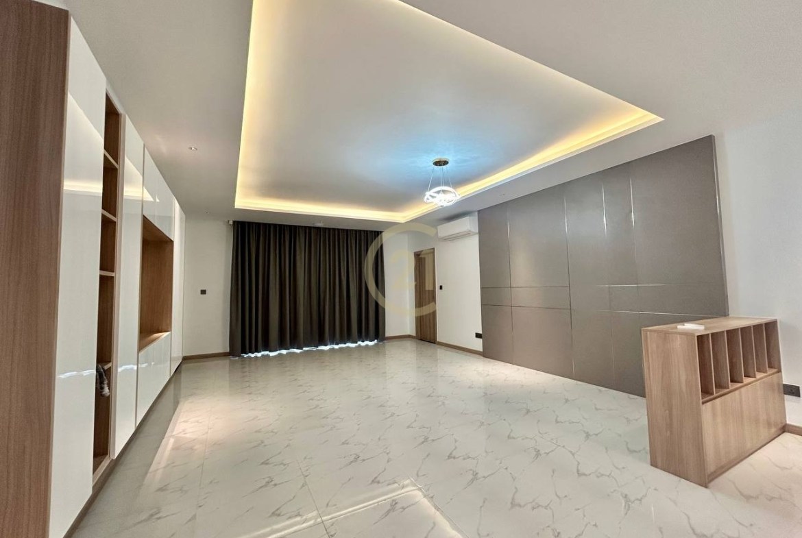 Nice 3 Bedroom Brand New For Rent At BKK1