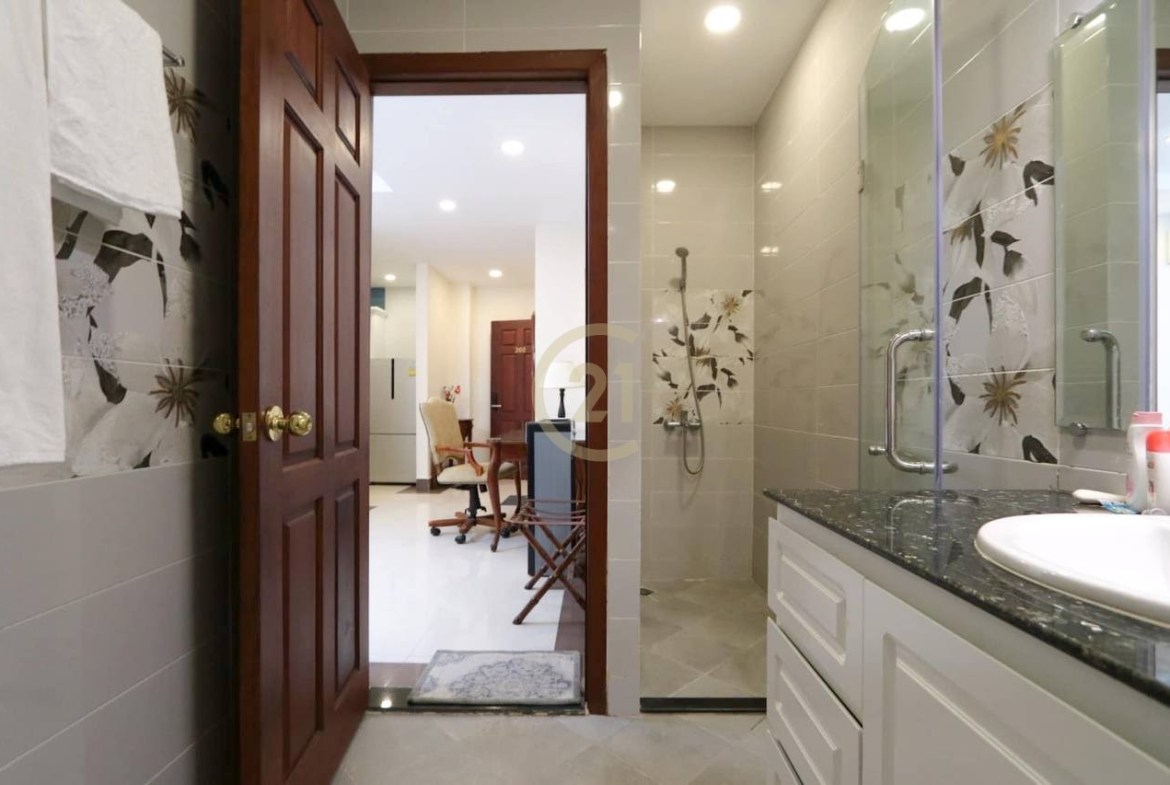 Studio Room Apartment for Rent At BKK1