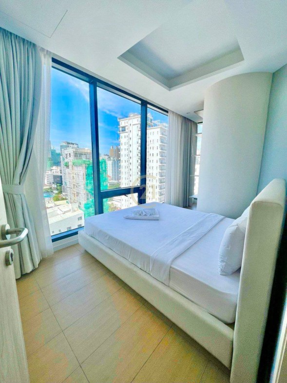 Nice Three Bedroom & Two Bathroom For Rent At Tonle Bassac