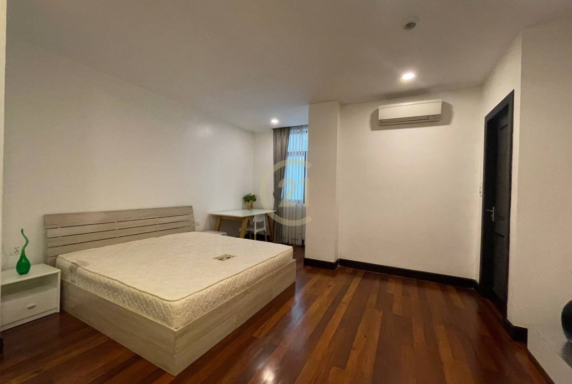 3 Bedroom Apartment for Rent at Wat Phnom