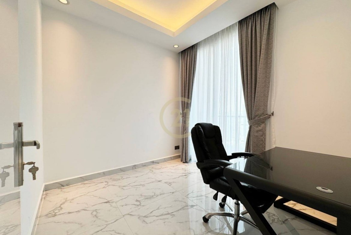 Modern 2 Bedroom Condo for Rent at BKK1