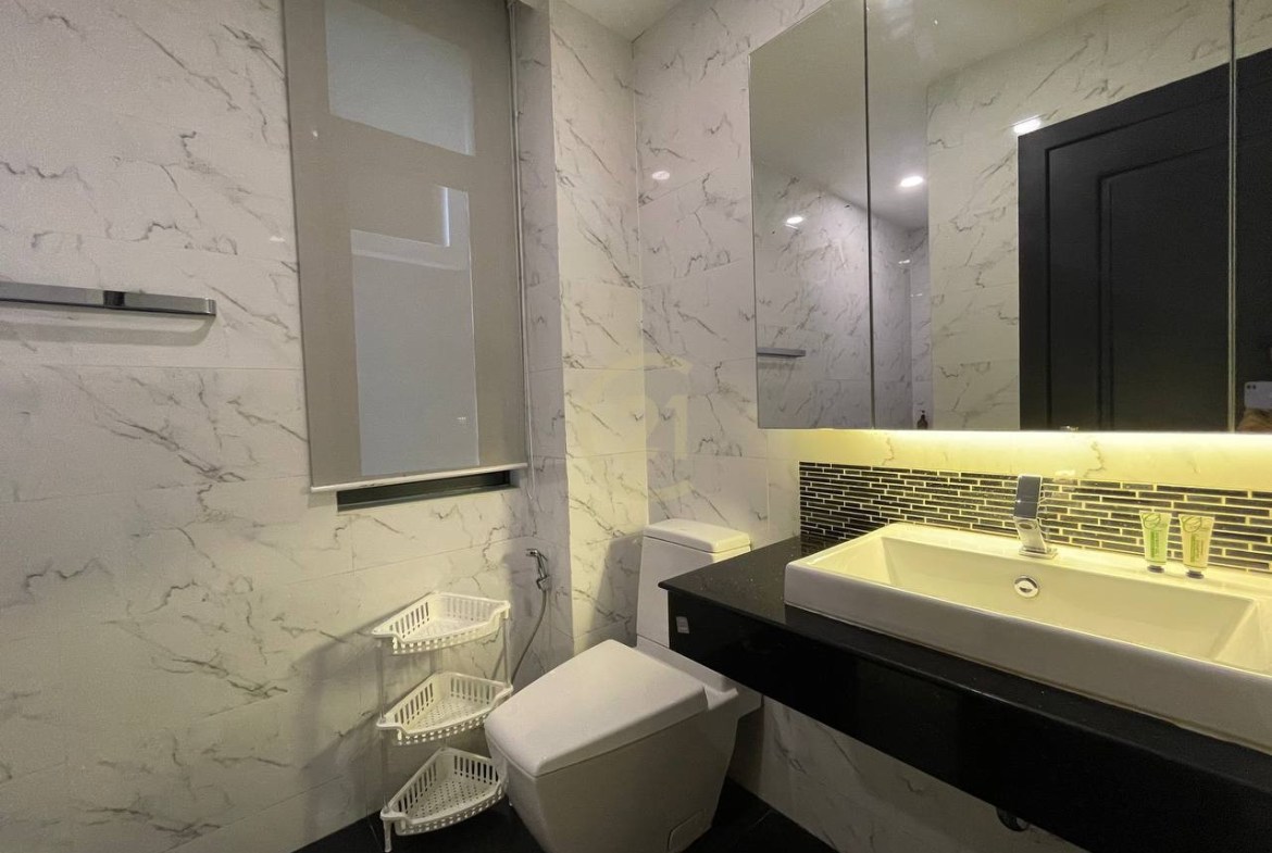 3 Bedroom Apartment for Rent at Wat Phnom