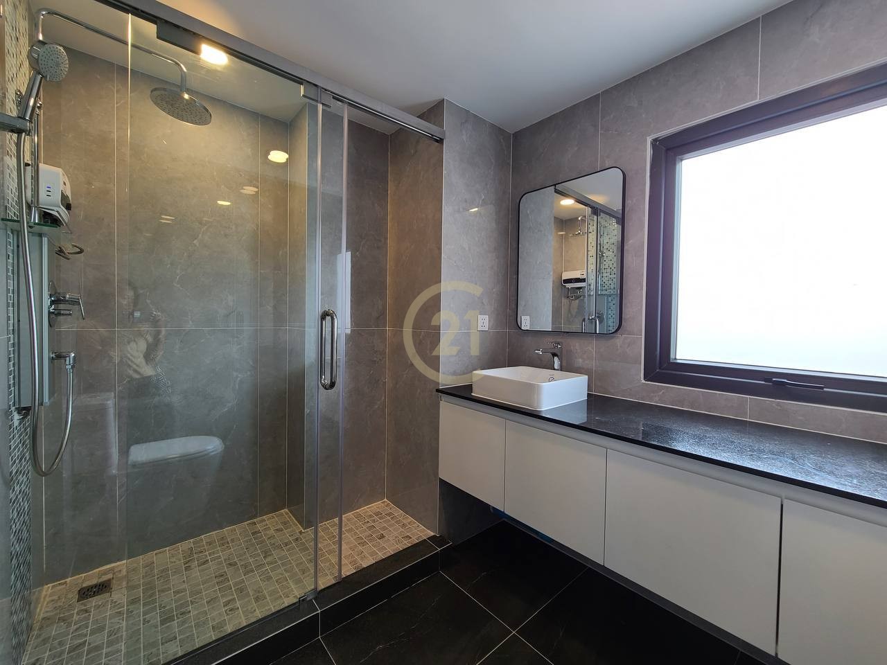 One Bedroom For Rent At Toul Tompung