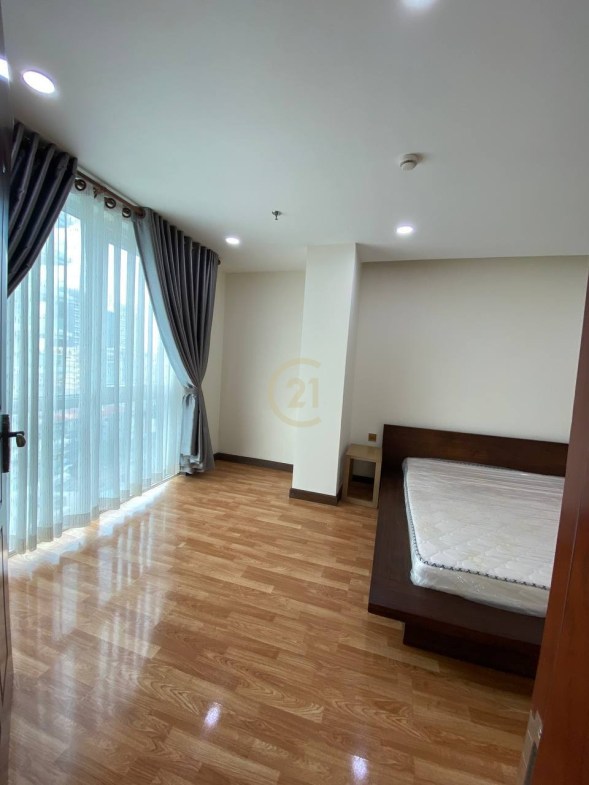 One Bedroom For Rent At Olympic