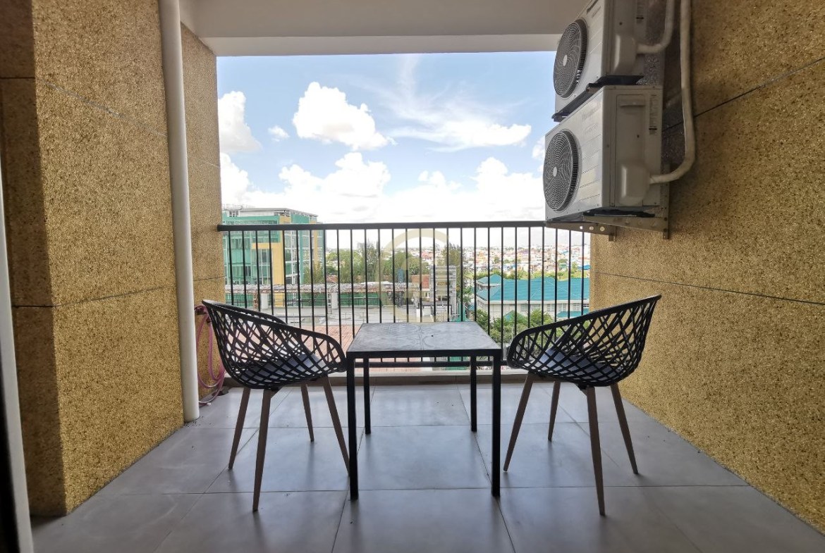 Specious 3 Bedroom For Rent at Chamkar Mon